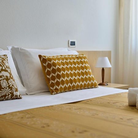 Hotel Dolores Cesenatico Buitenkant foto