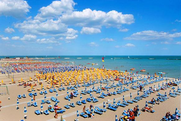 Hotel Dolores Cesenatico Buitenkant foto
